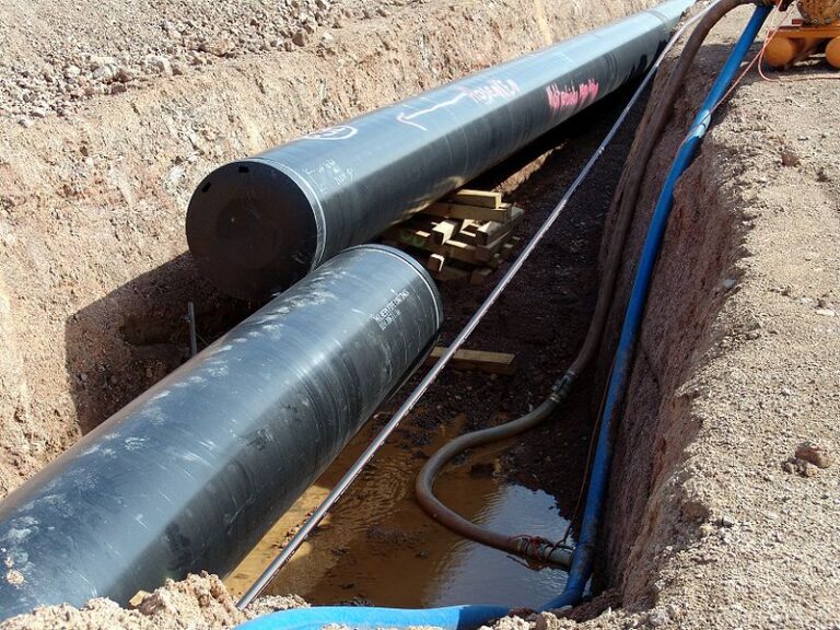 800px-Pipeline_im_Bau_2