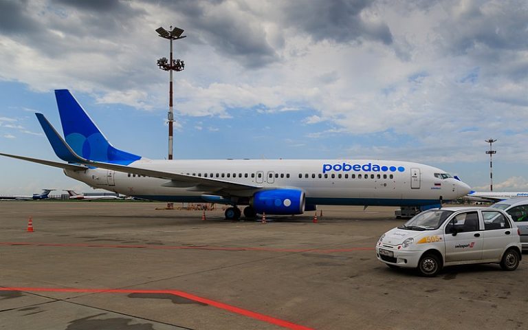 Vnukovo_05-15_VQ-BTS_of_PobedaAirlines