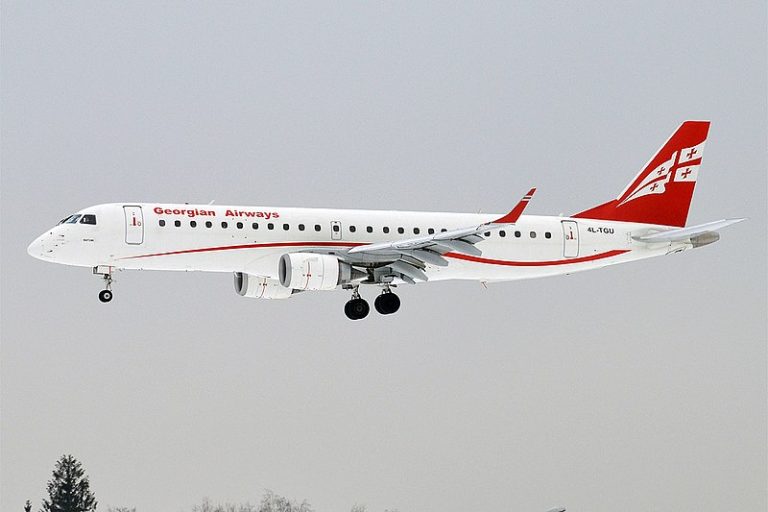 800px-Georgian_Airways,_4L-TGU,_Embraer_ERJ-190AR_(41163439781)