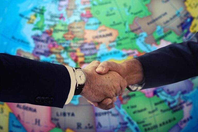 handshake-4229703_1280