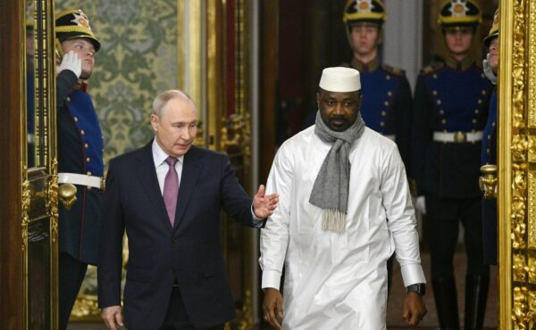 Владимир Путин и Ассими Гоита
